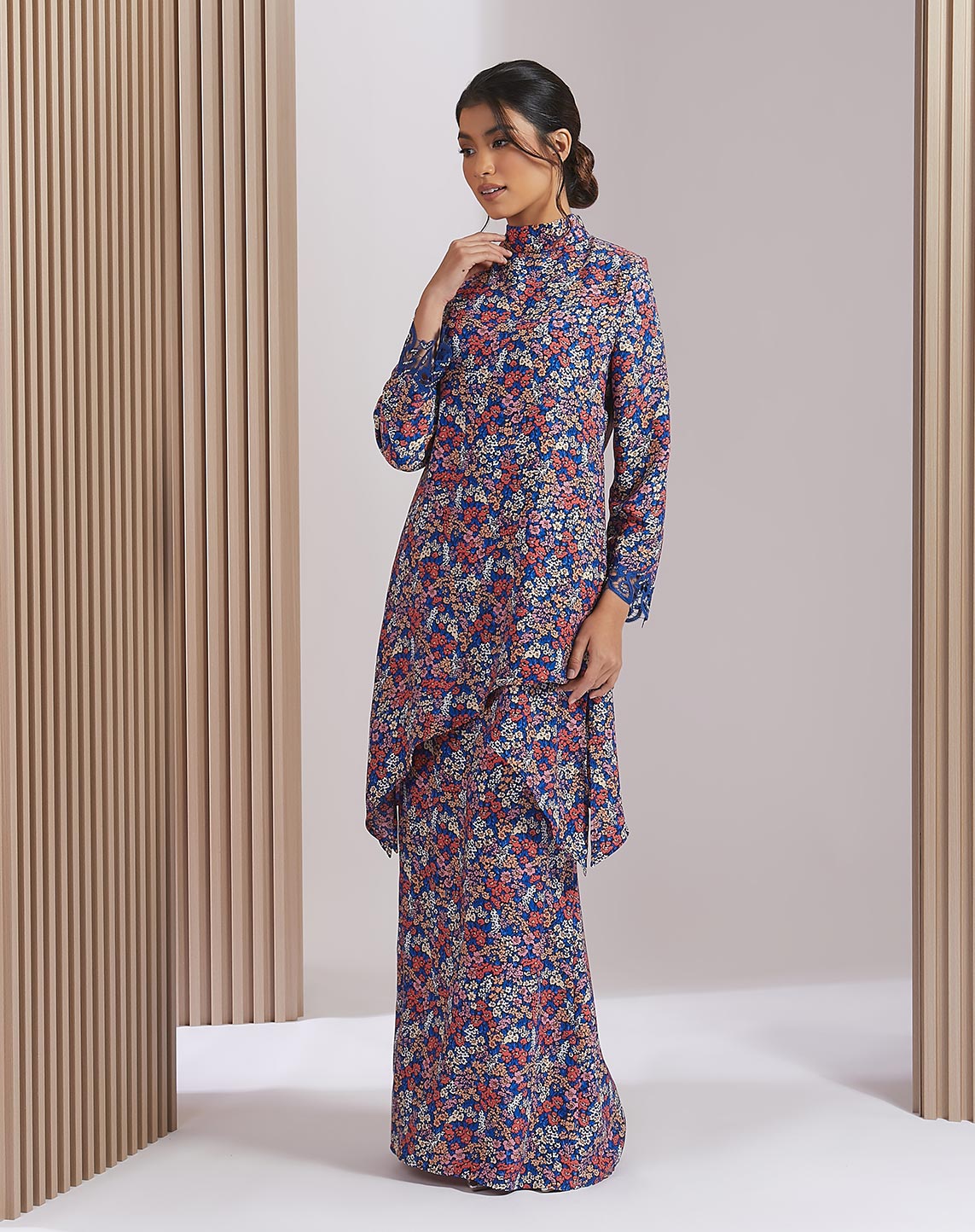 ATHILA BAJU KURUNG